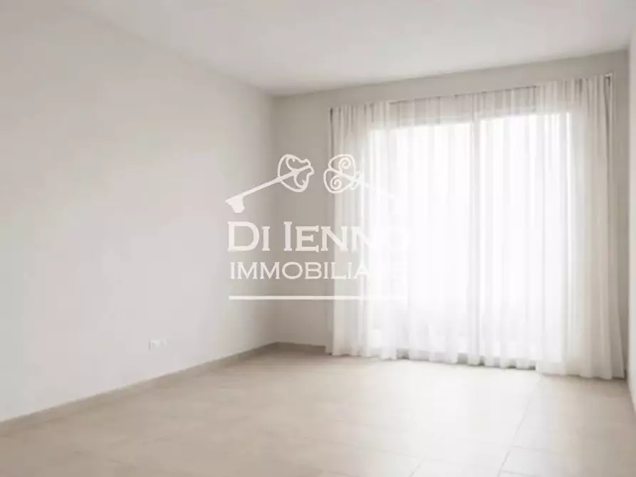 Immagine 4 di Casa trifamiliare in vendita  in Via Amsterdam a Roma