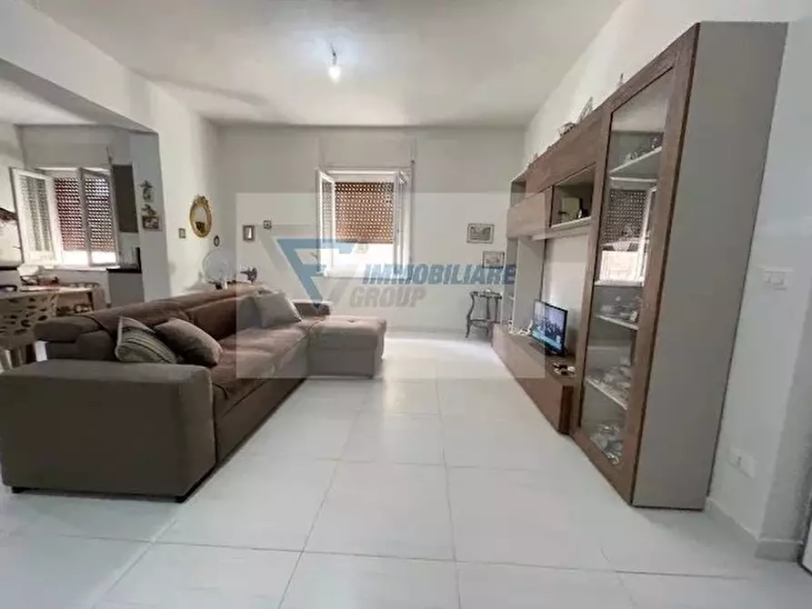 Immagine 4 di Casa trifamiliare in vendita  in Viale Zecchino a Siracusa