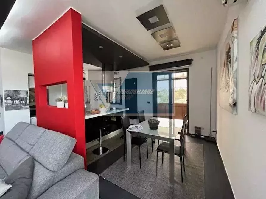 Immagine 22 di Casa trifamiliare in vendita  in Via Capuana a Buccheri