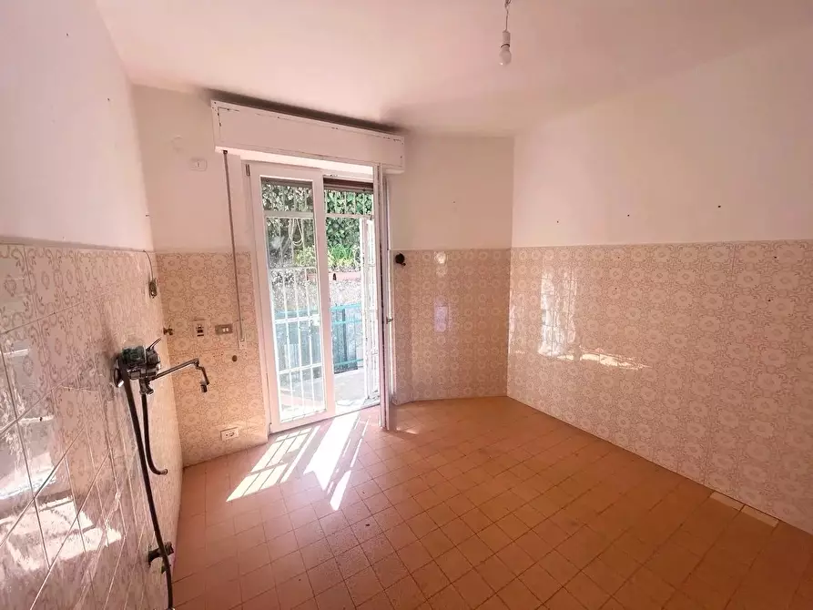 Immagine 7 di Casa trifamiliare in vendita  a Ventimiglia