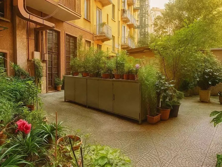 Immagine 14 di Casa trifamiliare in vendita  a Milano