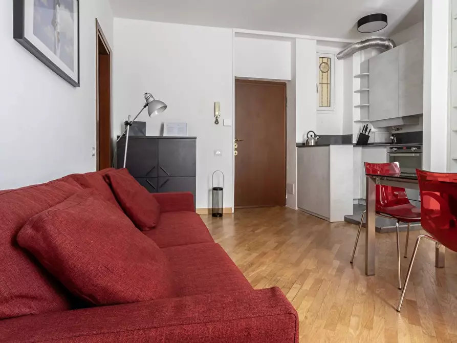 Immagine 6 di Casa trifamiliare in vendita  in Viale Abruzzi, 19 a Milano