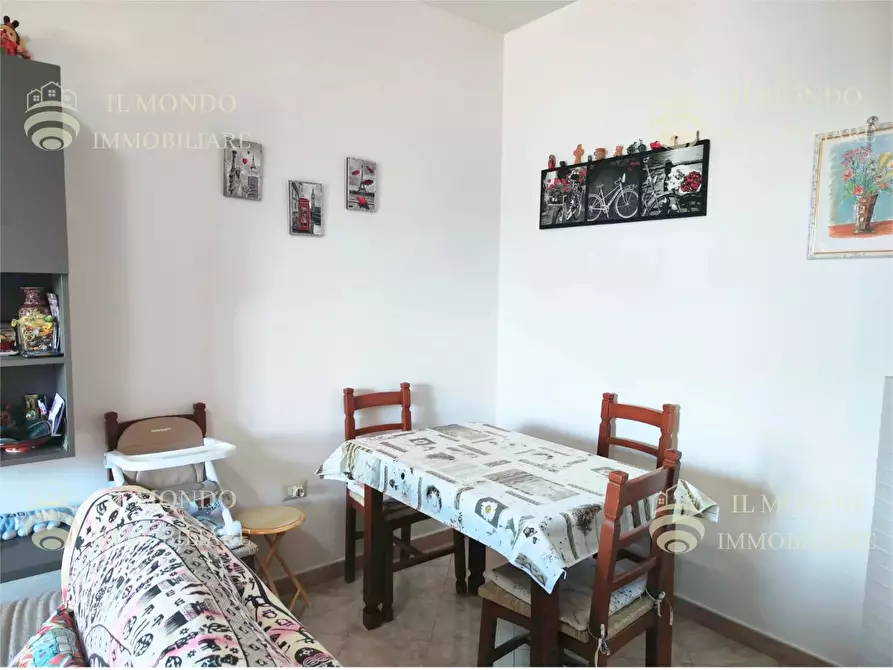 Immagine 7 di Casa trifamiliare in vendita  a Casape