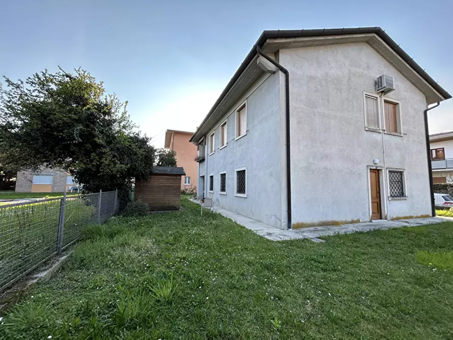 Immagine 10 di Terreno edificabile in vendita  a Vittorio Veneto