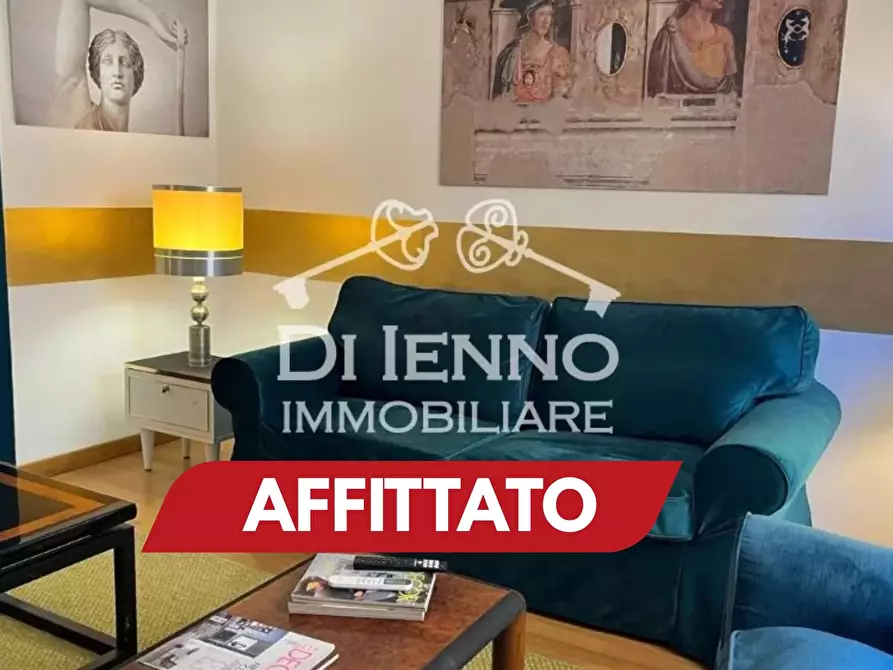 Immagine 1 di Casa trifamiliare in affitto  in Via della Polveriera a Roma