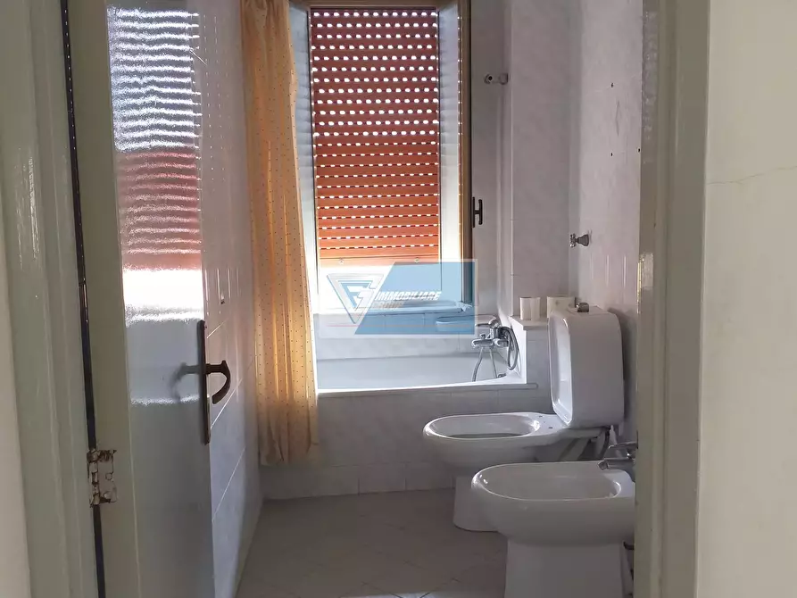 Immagine 2 di Casa trifamiliare in vendita  in VIA PENTAPOLO 12 a Buccheri