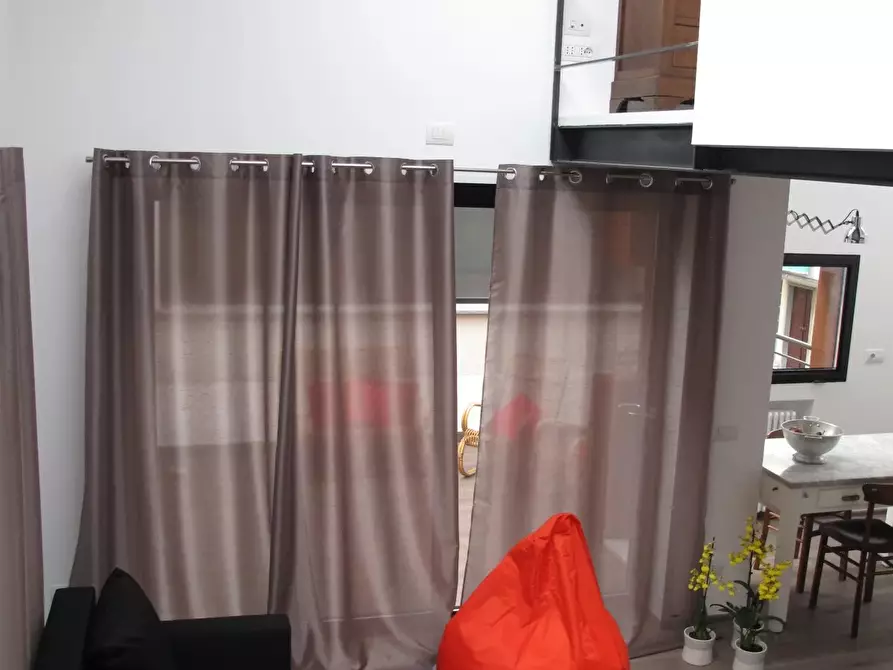 Immagine 7 di Casa trifamiliare in affitto  in PIAZZA DERGANO, 3. a Milano