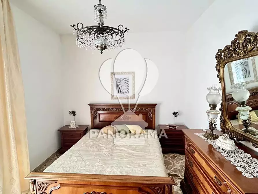 Immagine 14 di Casa trifamiliare in vendita  in Via Francesco Laurana a Alcamo