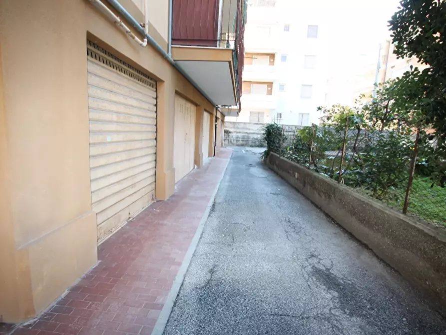 Immagine 38 di Casa trifamiliare in vendita  in Via XXV Aprile 2 a Borghetto Santo Spirito