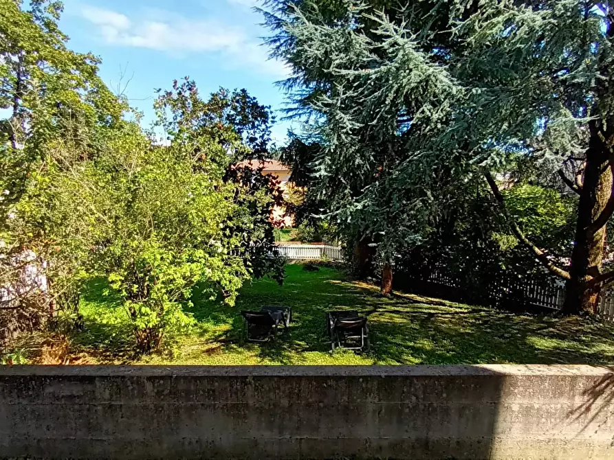 Immagine 11 di Casa trifamiliare in vendita  a Conegliano