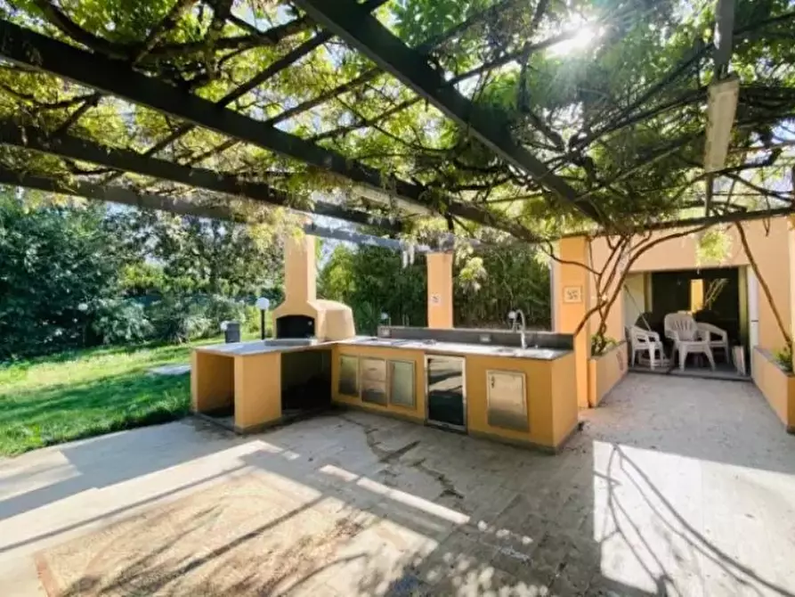 Immagine 27 di Casa trifamiliare in affitto  a Roma