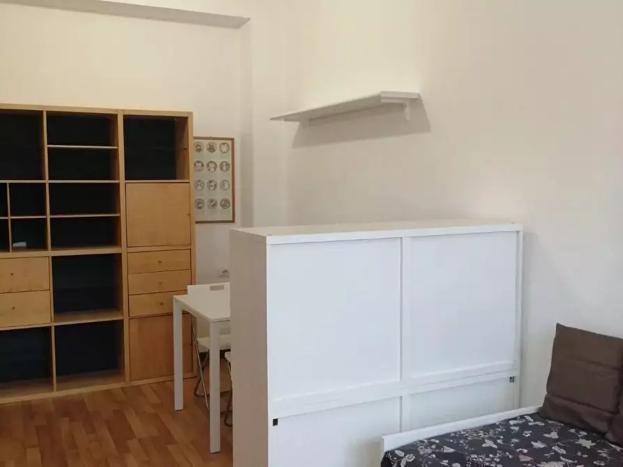 Immagine 1 di Casa trifamiliare in affitto  a Milano