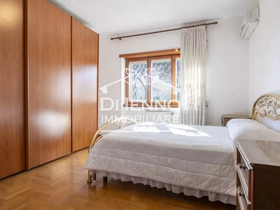 Immagine 24 di Casa trifamiliare in vendita  in Via Renato Mainardi a Roma