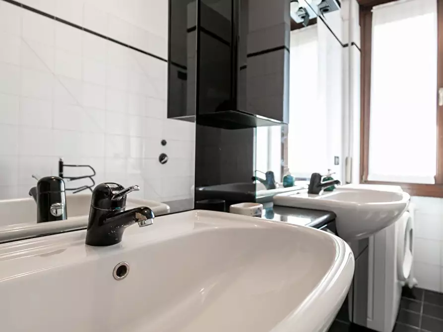 Immagine 33 di Casa trifamiliare in affitto  in via Bartolini, 25. a Milano