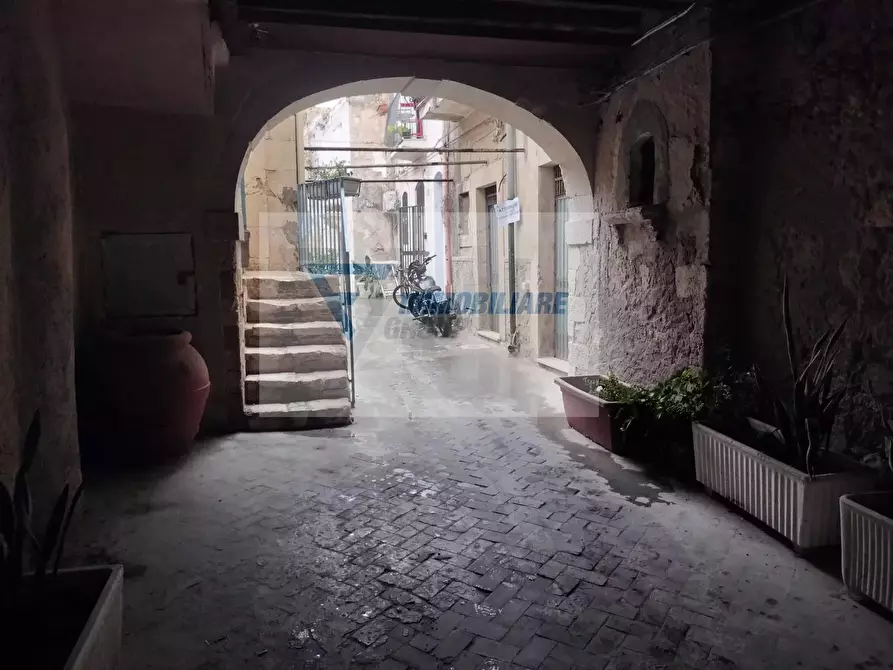 Immagine 4 di Casa trifamiliare in vendita  in Via Dione a Siracusa