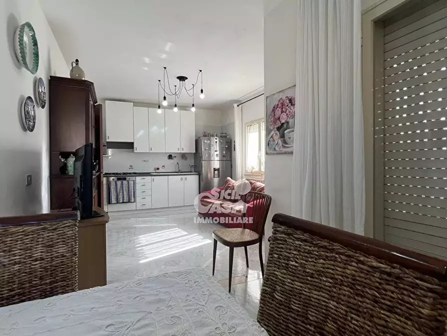 Immagine 15 di Casa trifamiliare in vendita  a Marsala