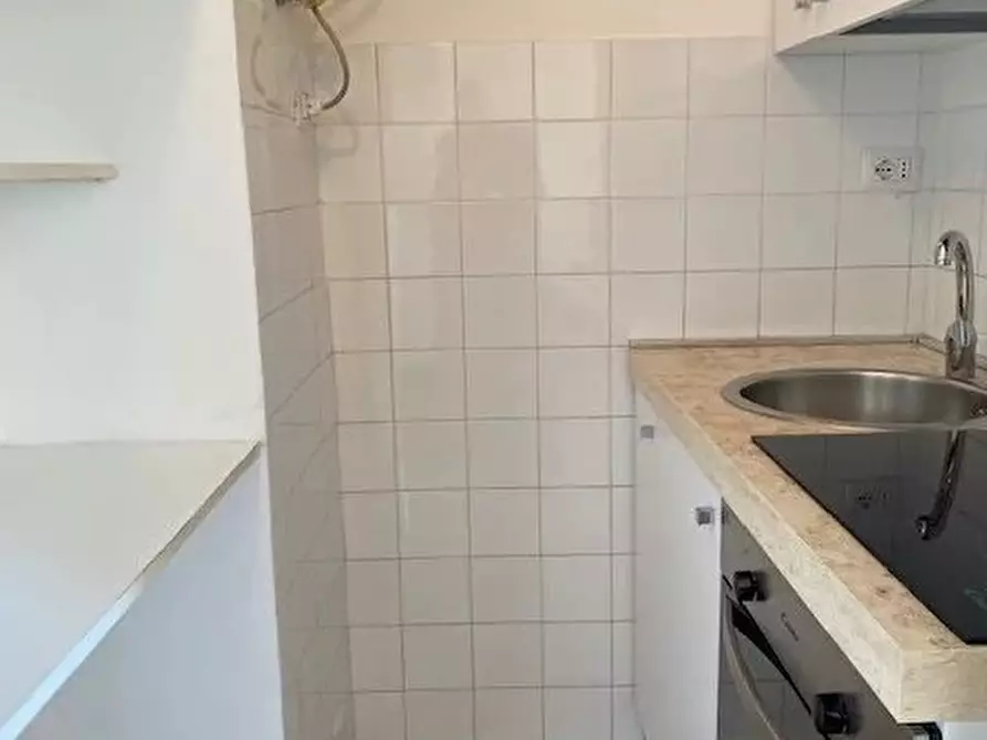 Immagine 13 di Casa trifamiliare in affitto  in Via Michelangelo Buonarroti, 6 a Milano