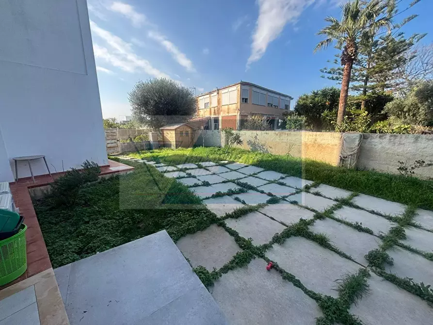 Immagine 4 di Casa trifamiliare in vendita  in Capo Murro di Porco a Siracusa