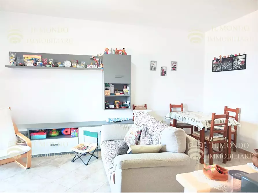 Immagine 8 di Casa trifamiliare in vendita  a Casape