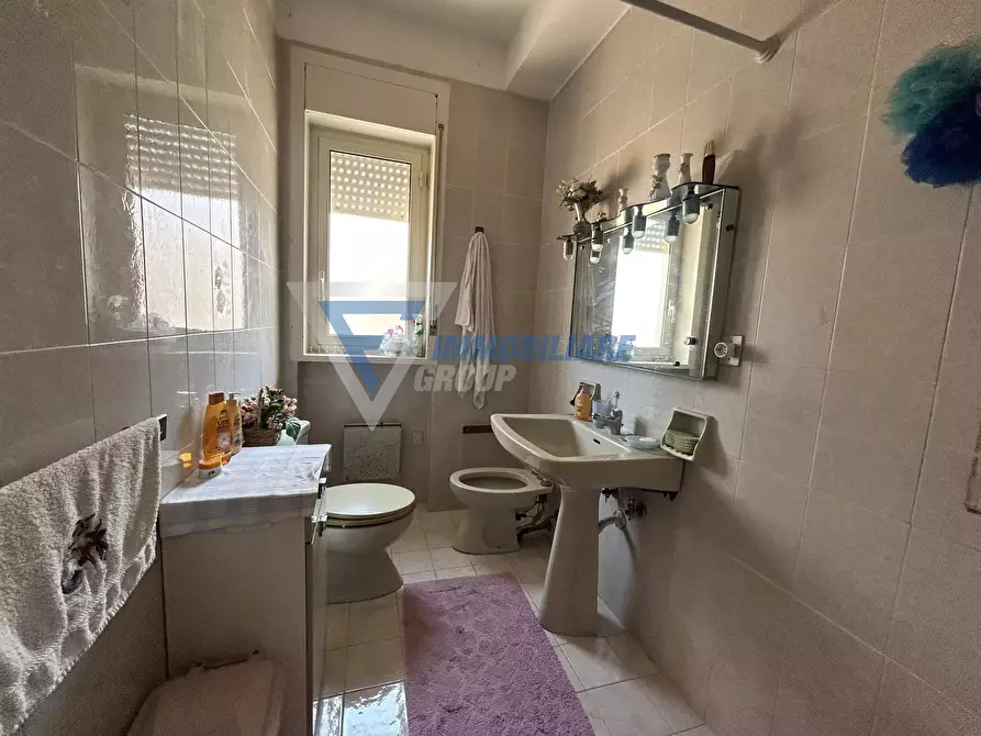 Immagine 6 di Casa trifamiliare in vendita  in Via Cassaro a Siracusa