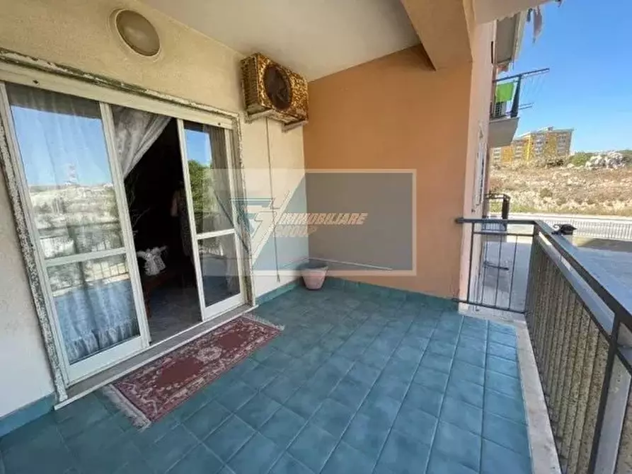 Immagine 3 di Casa trifamiliare in vendita  in Via Luigi Cassia a Siracusa