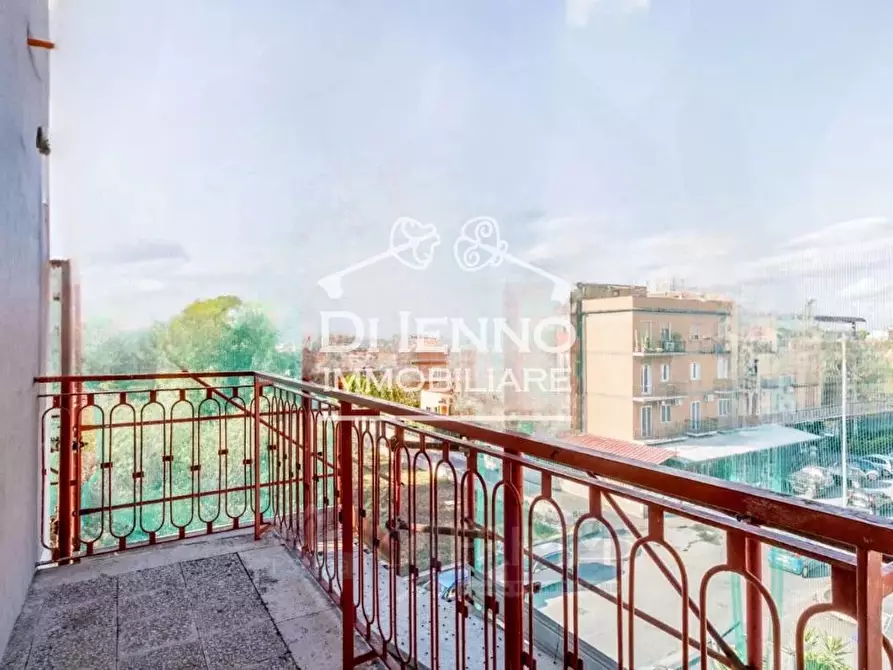 Immagine 15 di Casa trifamiliare in vendita  in Via della Rustica a Roma