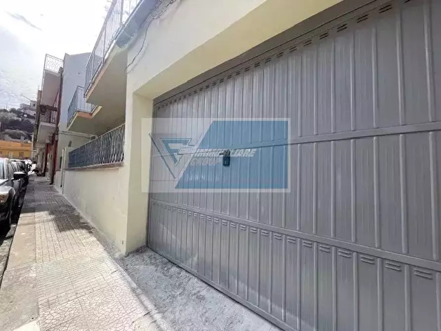 Immagine 37 di Monolocale in vendita  in Via Giuseppe Lombardo Radice a Siracusa