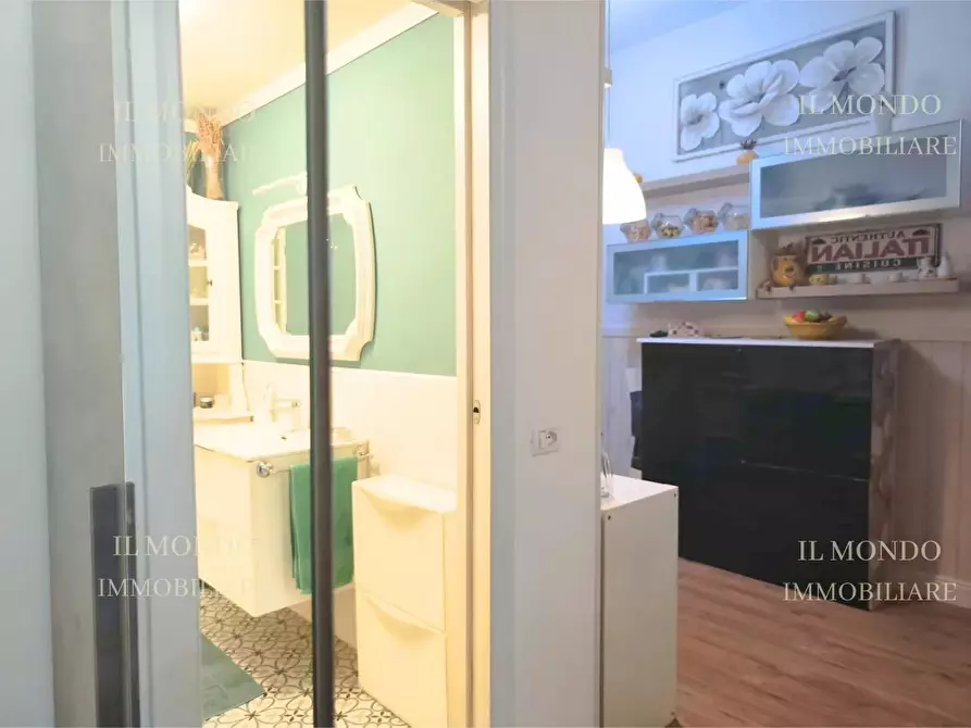 Immagine 22 di Casa trifamiliare in vendita  in Viale Luigi Greco Cretone a Palombara Sabina