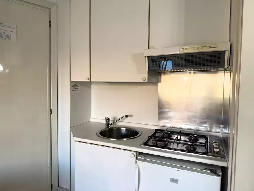 Immagine 22 di Casa trifamiliare in vendita  in Via della Bilancia, 8 a Olbia