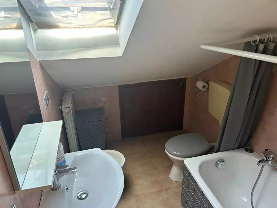 Immagine 5 di Casa trifamiliare in vendita  in PIAZZA D'ARMI 12 a Camporosso