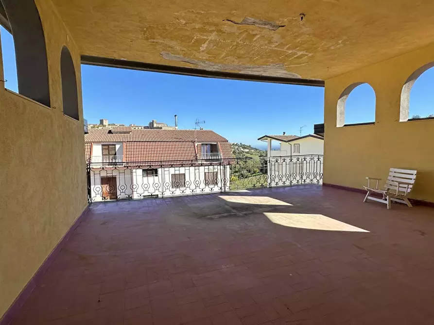 Immagine 20 di Casa trifamiliare in vendita  in Viale della Repubblica, 34 a Altomonte