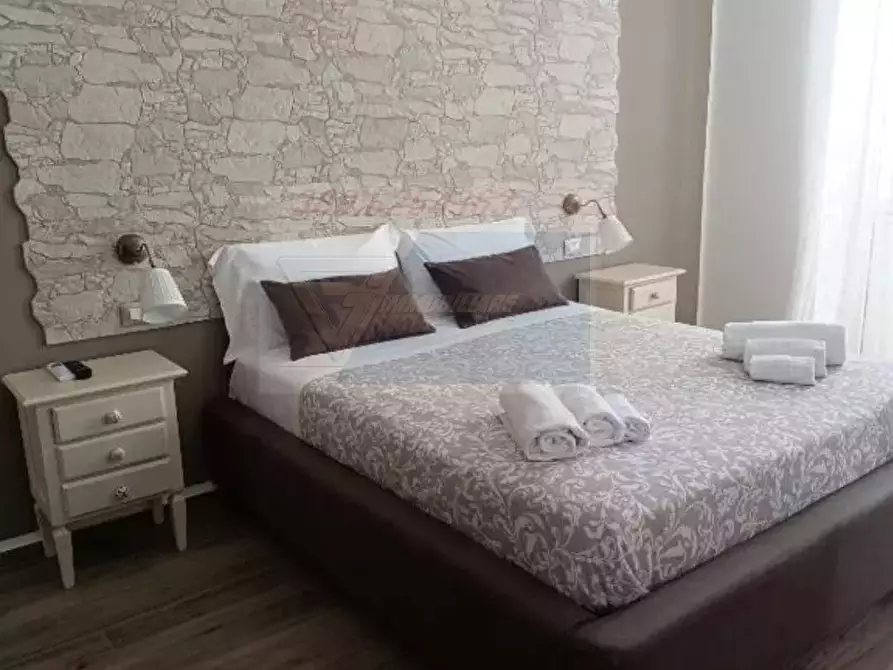 Immagine 2 di Casa trifamiliare in affitto  in Via Bainsizza a Siracusa