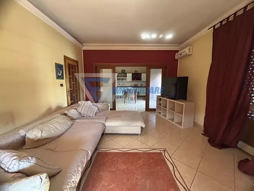 Immagine 2 di Casa trifamiliare in vendita  in Via Mussomeli a Siracusa