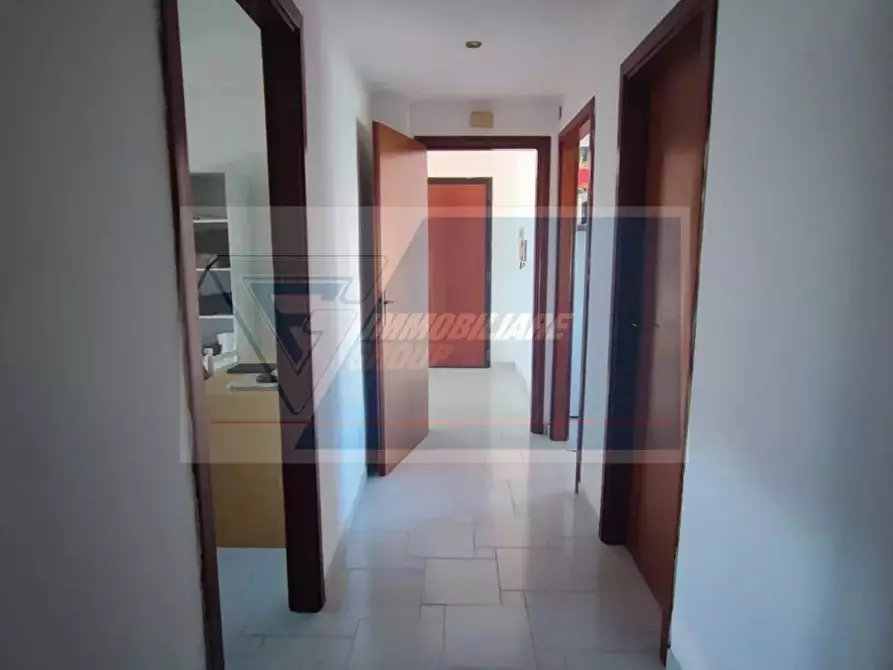 Immagine 17 di Casa trifamiliare in vendita  in Via Vincenzo Boscarino a Siracusa