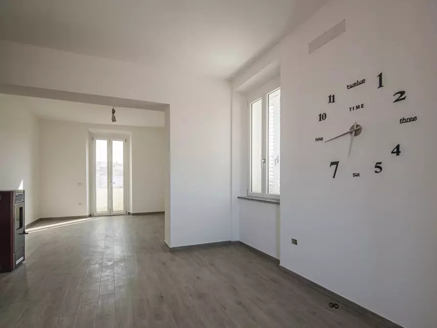 Immagine 4 di Casa trifamiliare in vendita  in Via Umbria, 1 a Macomer