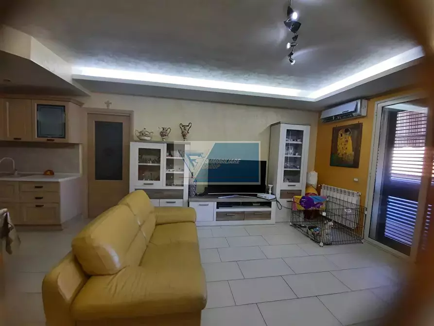 Immagine 3 di Casa trifamiliare in vendita  a Buccheri