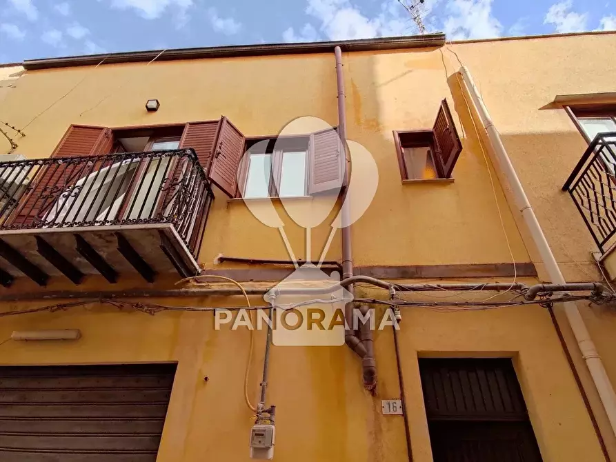 Immagine 33 di Casa trifamiliare in vendita  in Via Collegio, 16 a Alcamo