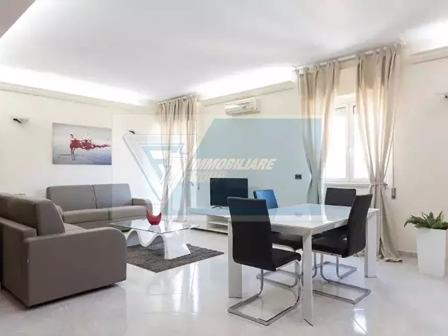 Immagine 1 di Casa trifamiliare in affitto  in Viale Teracati a Siracusa