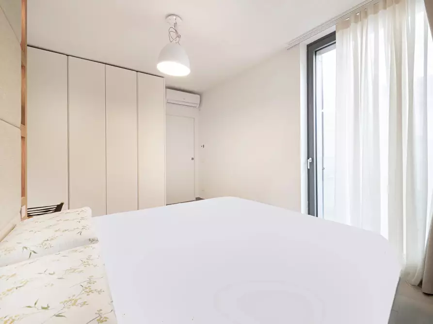 Immagine 27 di Casa trifamiliare in affitto  in Via Mauro Macchi, 61 a Milano