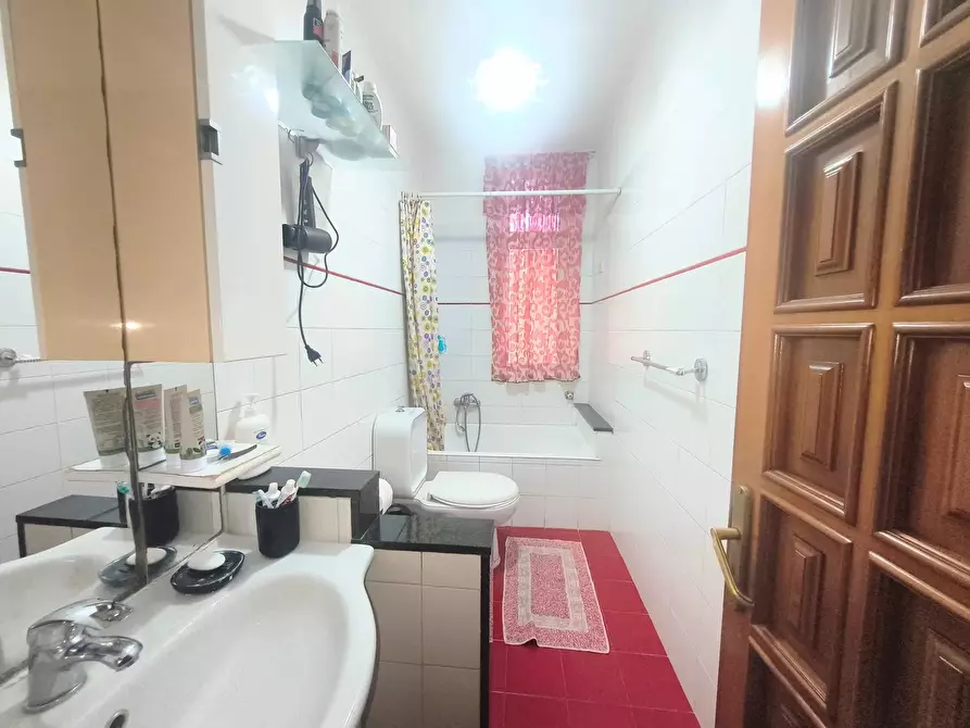 Immagine 10 di Casa trifamiliare in vendita  in Salita Ogliastri, 26 a Messina