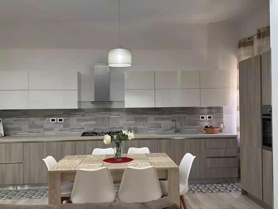 Immagine 4 di Casa trifamiliare in vendita  in Via XXIV Maggio, 74e a Cosenza