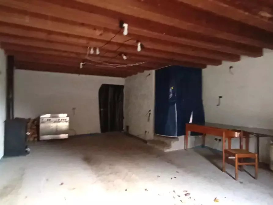 Immagine 4 di Terreno edificabile in vendita  a Refrontolo