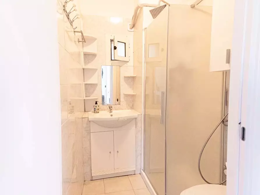 Immagine 15 di Casa trifamiliare in vendita  a Ventimiglia