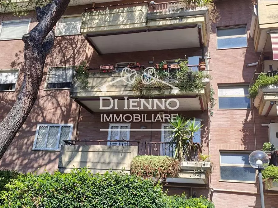 Immagine 29 di Casa trifamiliare in vendita  in Via Renato Mainardi a Roma