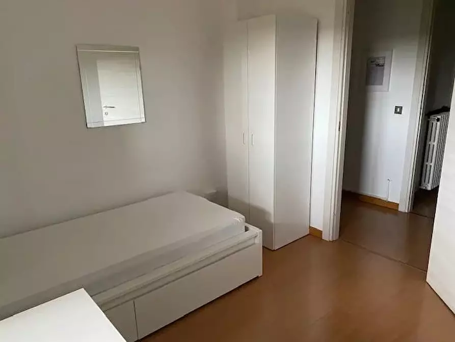 Immagine 3 di Casa trifamiliare in affitto  in Via Feltre, 74 a Milano