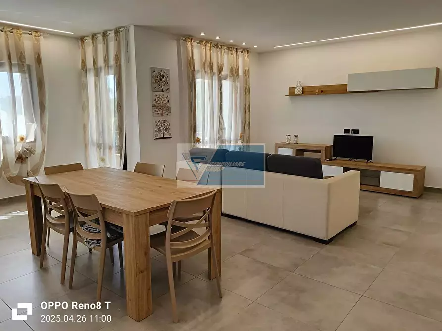 Immagine 1 di Casa trifamiliare in vendita  in Via Pietro Nenni a Pachino