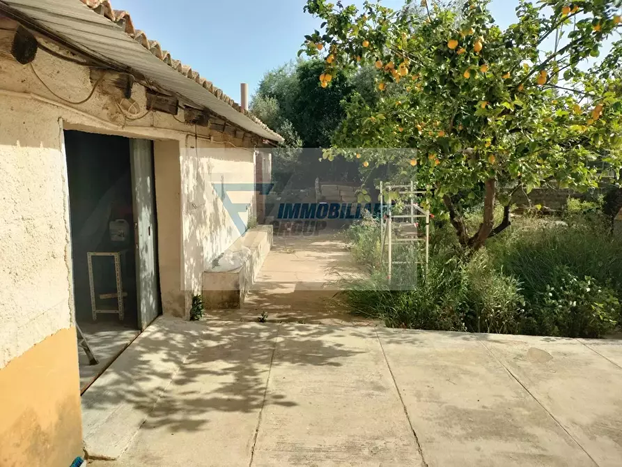 Immagine 5 di Casa trifamiliare in vendita  in Via Siracusa a Siracusa