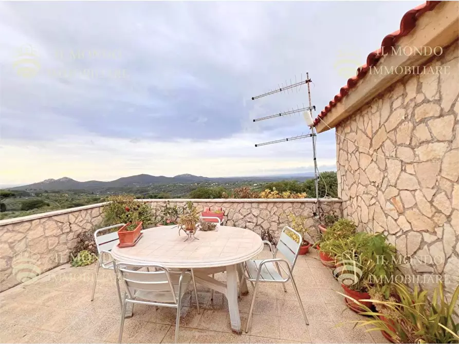 Immagine 33 di Casa trifamiliare in vendita  a Palombara Sabina