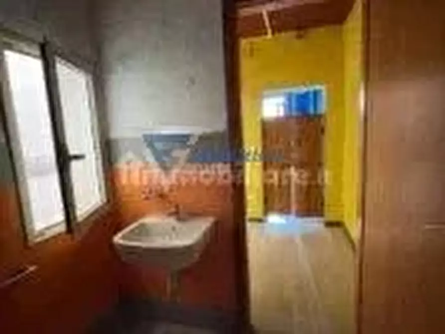 Immagine 5 di Casa trifamiliare in vendita  in Viale Luigi Cadorna a Siracusa