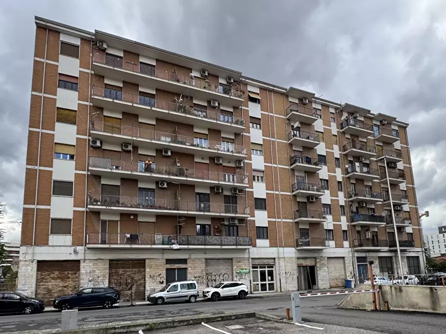 Immagine 1 di Casa trifamiliare in vendita  in Via Reggio Calabria, 13 a Cosenza